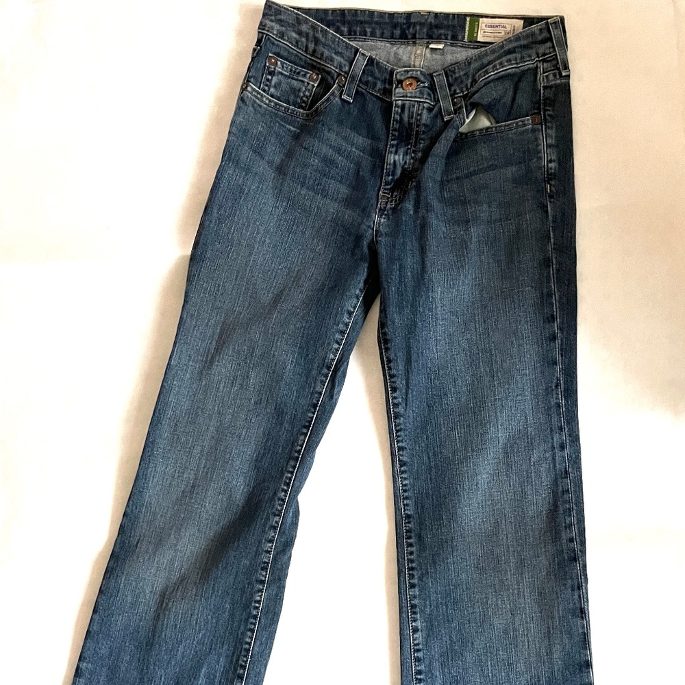 Gap size 2 Tall ESSENTIAL jeans. Wide Leg. Rare! EUC, worn three times.